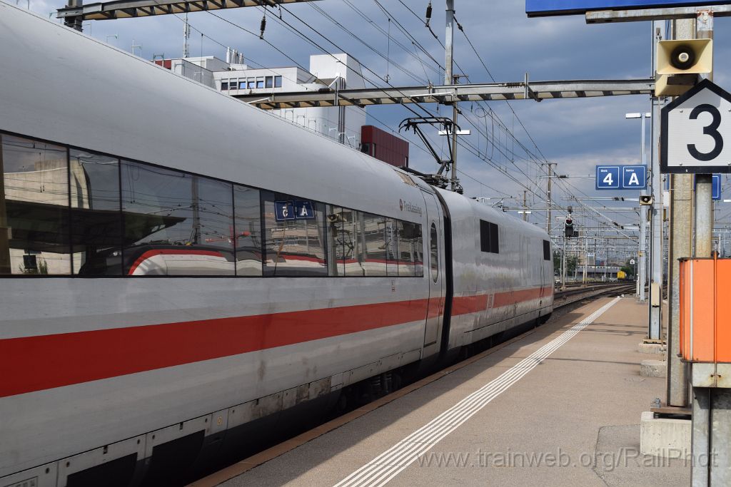 4524-0028-270617.jpg - DBAG ICE 401.585-5 "Freilassing" / Aarau 27.6.2017