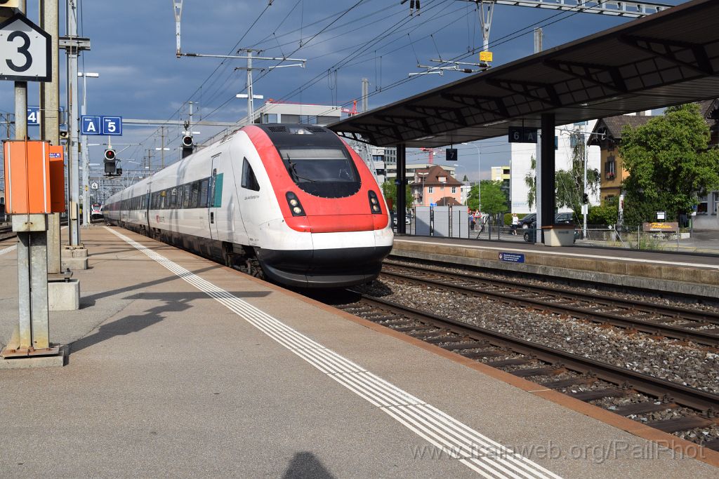 4526-0017-270617.jpg - SBB-CFF ICN RABDe 500.033-6 "Gallus Jakob Baumgartner" / Aarau 27.6.2017