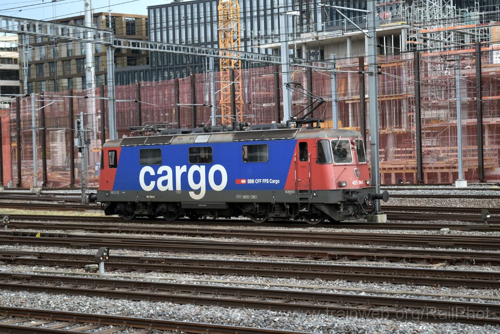 4547-0032-180717.jpg - SBB-CFF Re 421.394-8 / Zürich HB 18.7.2017