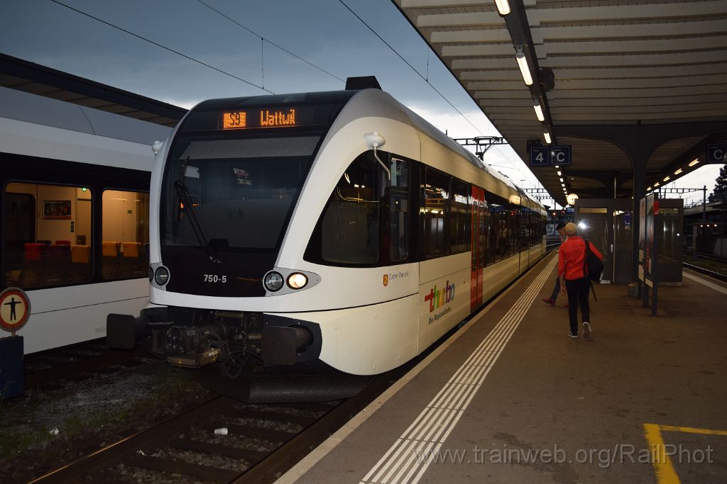 4554-0015-210717.jpg - Thurbo RABe 526.750-5 "Zürcher Weinland" / Wil 21.7.2017