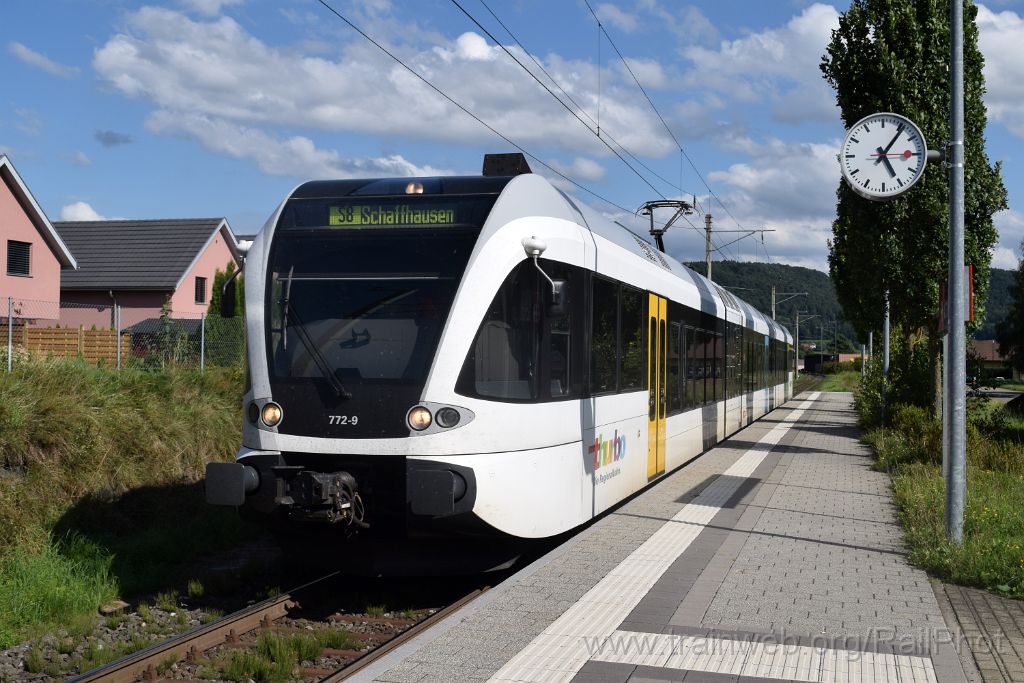 4588-0039-050817.jpg - Thurbo RABe 526.772-9 / Schlattingen 5.8.2017