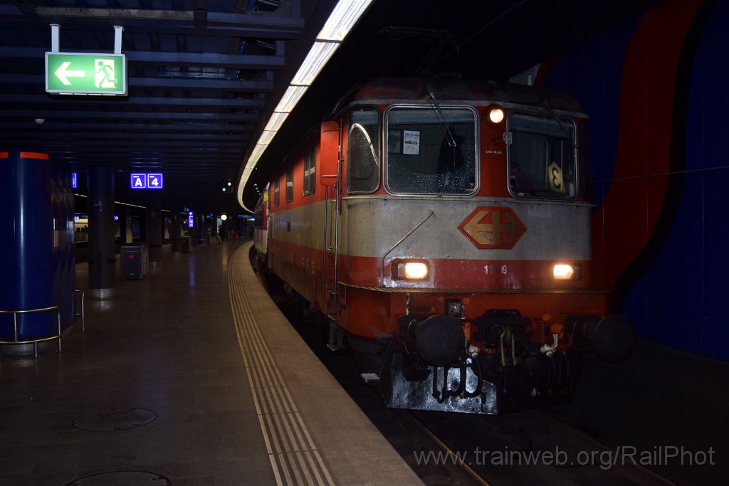 4602-0049-110817.jpg - SBB-CFF Re 4/4" 11109 / Zürich-Flughafen 11.8.2017