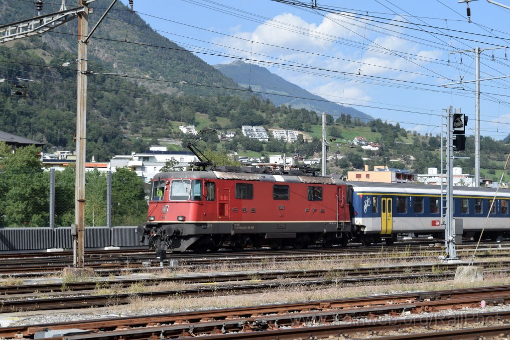 4614-0030-290817.jpg - SBB-CFF Re 4/4" 11200 / Brig 29.8.2017