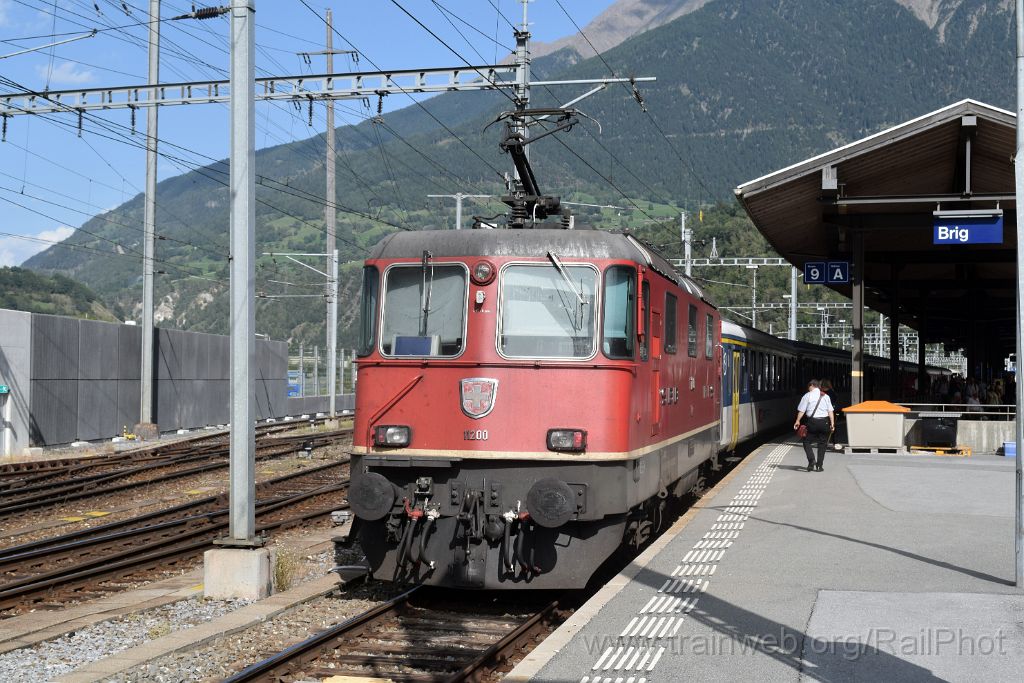 4615-0010-290817.jpg - SBB-CFF Re 4/4" 11200 / Brig 29.8.2017