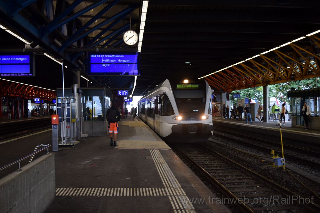 4621-0031-310817.jpg - Thurbo RABe 526.758-8 "Sargans" / Winterthur 31.8.2017