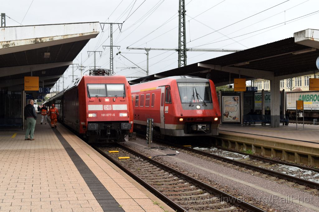 4625-0022-310817.jpg - DBAG 101.077-6 + 611.538 / Singen (Htw) 31.8.2017