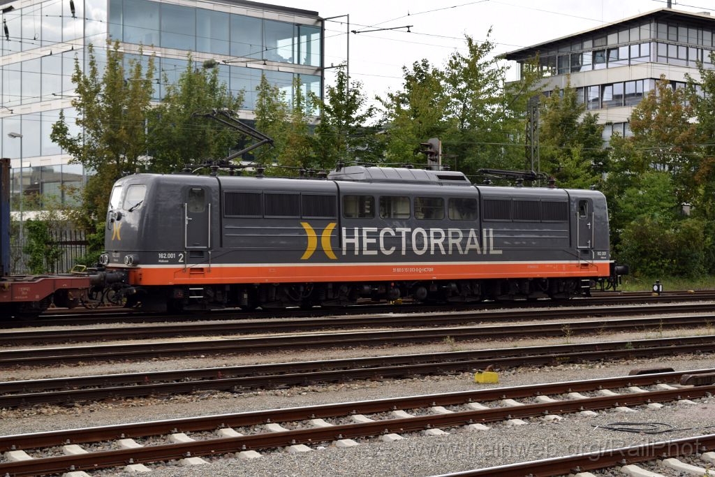 4647-0011-070917.jpg - Hector Rail 151.013-0 "Mabuse" / Singen (Htw) 7.9.2017