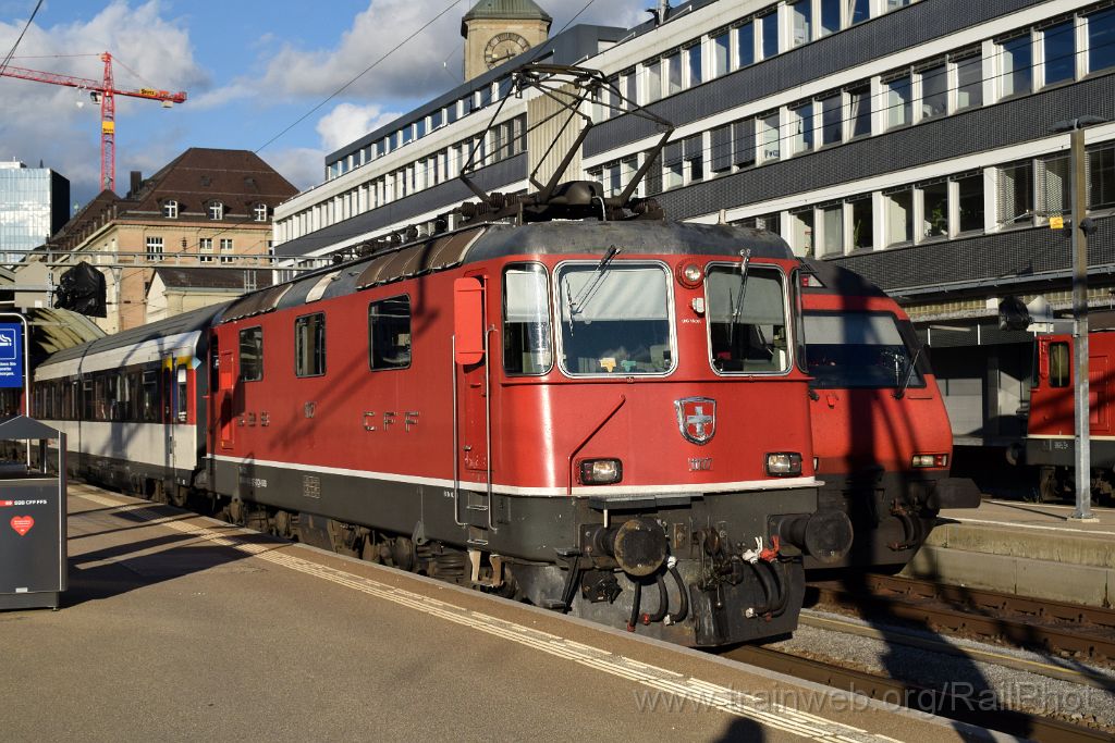 4672-0042-031017.jpg - SBB-CFF Re 4/4" 11127 / St.Gallen HB 3.10.2017