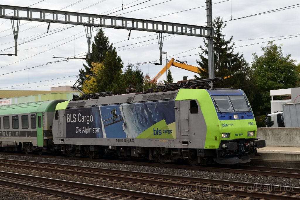 4680-0004-041017.jpg - BLS Re 485.009-5 / Rothrist 4.10.2017