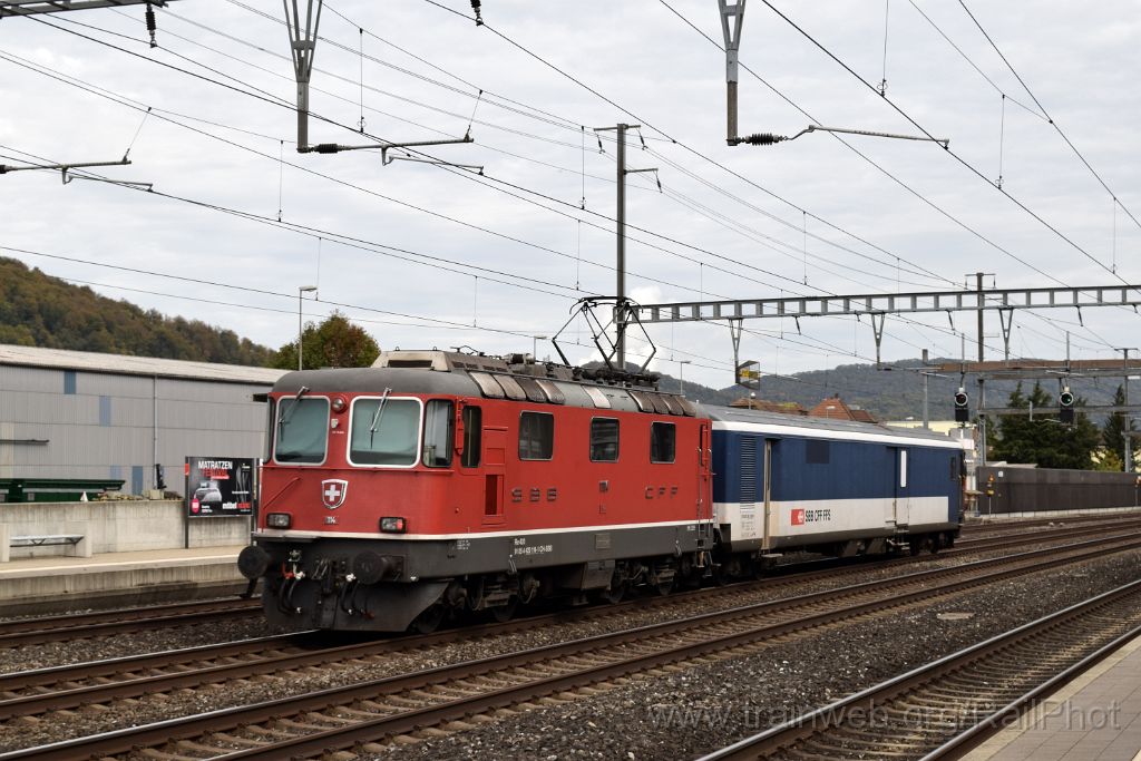 4681-0049-041017.jpg - SBB-CFF St 901 + Re 4/4" 11114 / Rothrist 4.10.2017