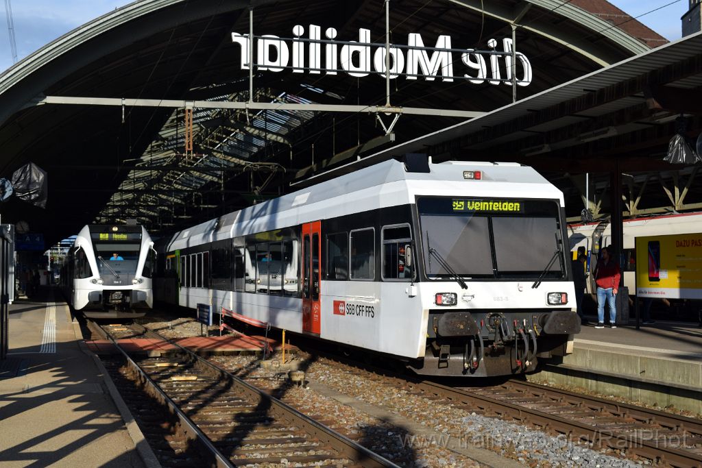 4705-0010-101017.jpg - Thurbo RABe 526.683-8 + RABe 526.754-7 / St.Gallen HB 10.10.2017