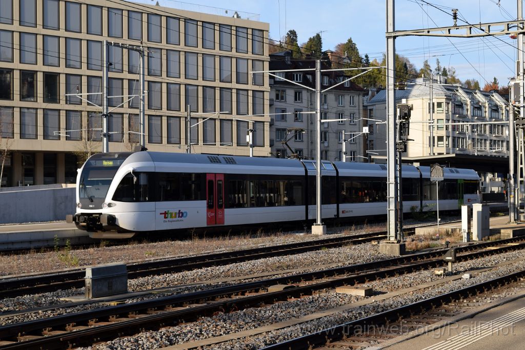 4755-0005-041117.jpg - Thurbo RABe 526.766-1 / St.Gallen HB 4.11.2017