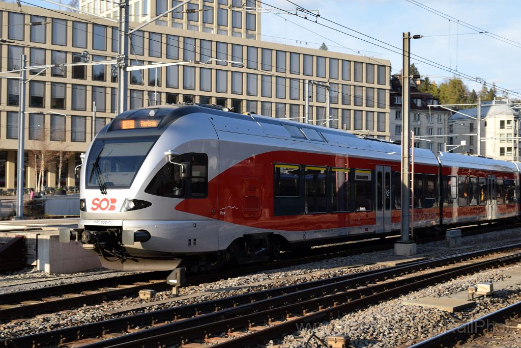 4755-0040-041117.jpg - SOB RABe 526.056-7 "Pizol" / St.Gallen HB 4.11.2017