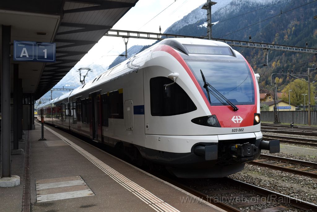 4761-0027-071117.jpg - SBB-CFF RABe 523.002 / Erstfeld 7.11.2017