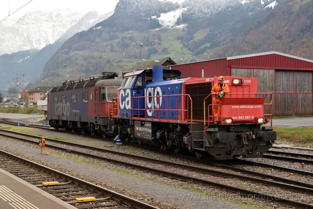 4764-0035-071117.jpg - SBB-CFF Am 843.087-8 + Re 620.032-3 "Däniken" / Altdorf 7.11.2017