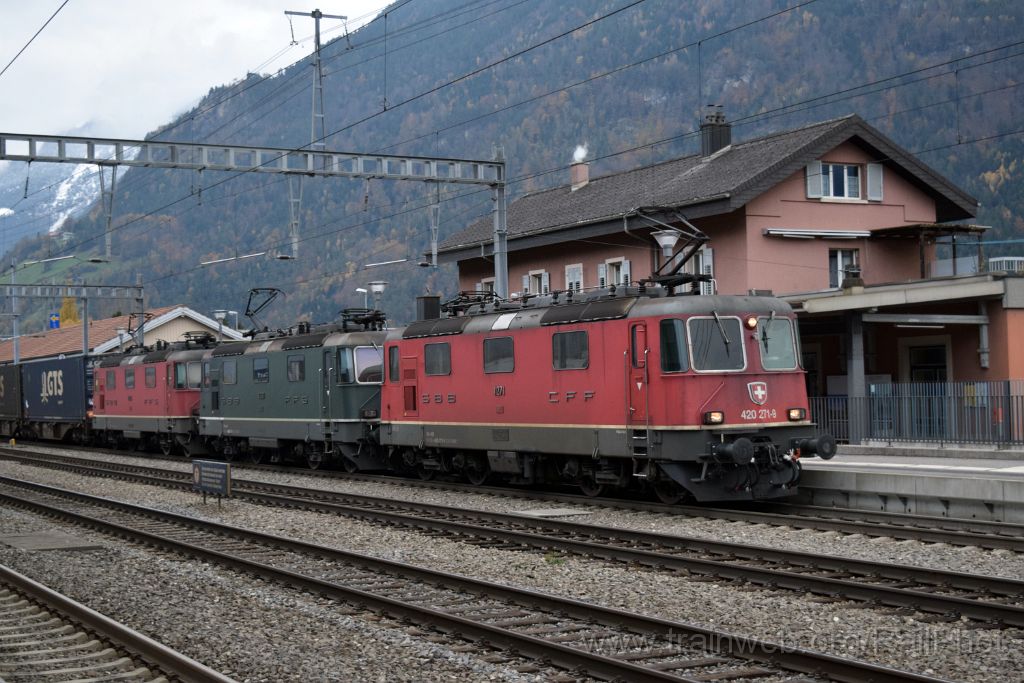 4766-0034-071117.jpg - SBB-CFF Re 4/4" 11271 + Re 4/4" 11330 + Re 4/4" 11335 / Altdorf 7.11.2017