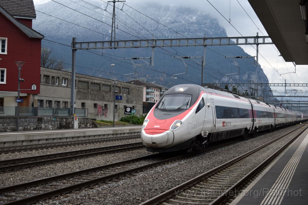 4768-0043-071117.jpg - SBB-CFF ETR 610.005-6 / Altdorf 7.11.2017