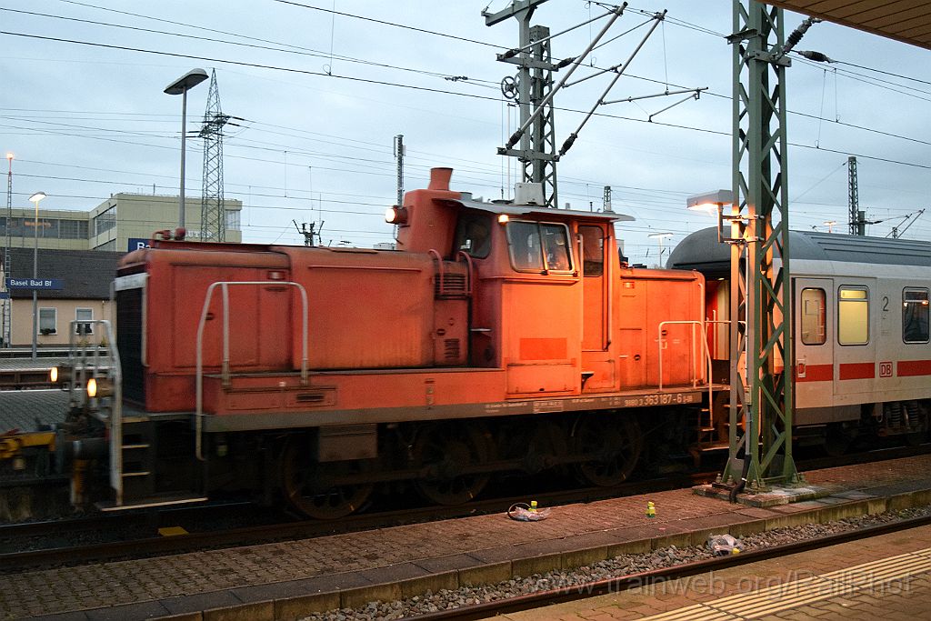 4772-0038-081117.jpg - DBAG 363.187-6 / Basel Badische Bahnhof 8.11.2017