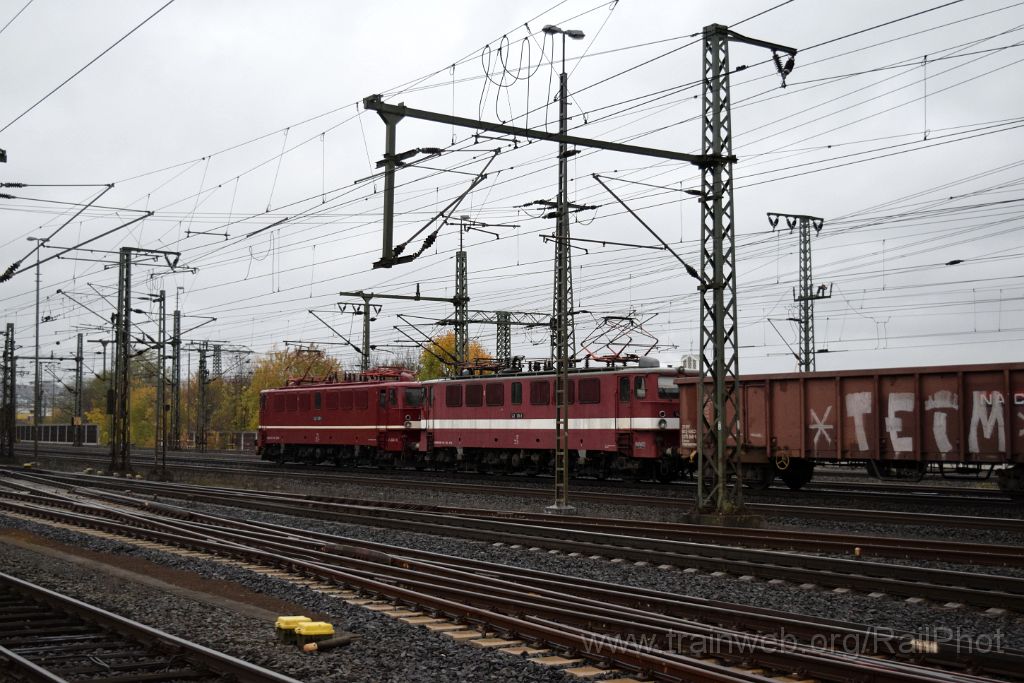4776-0004-101117.jpg - EBS E 242.145-1 + 142.110-6 / Fulda Hbf 10.11.2017