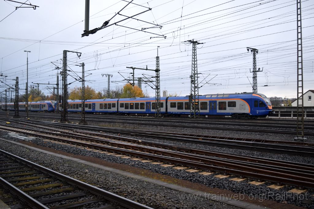 4783-0047-101117.jpg - Cantus 428.003 "Bebra" + 428.502 / Fulda Hbf 10.11.2017