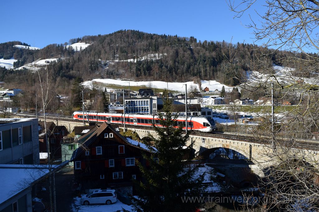 4789-0028-131217.jpg - SOB RABe 526.046-8 "Ringelspitz" / Lichtensteig 13.12.2017