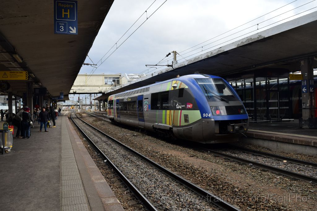 4798-0045-281217.jpg - SNCF X 73904 "Obermodern-Zutzendorf" / Mulhouse-Ville 28.12.2017