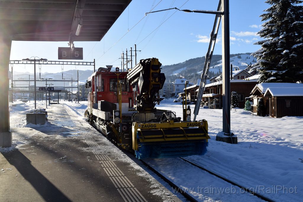 4800-0010-291217.jpg - SOB Tm 234.503-1 "Thurviadukt I" / Wattwil 29.12.2017