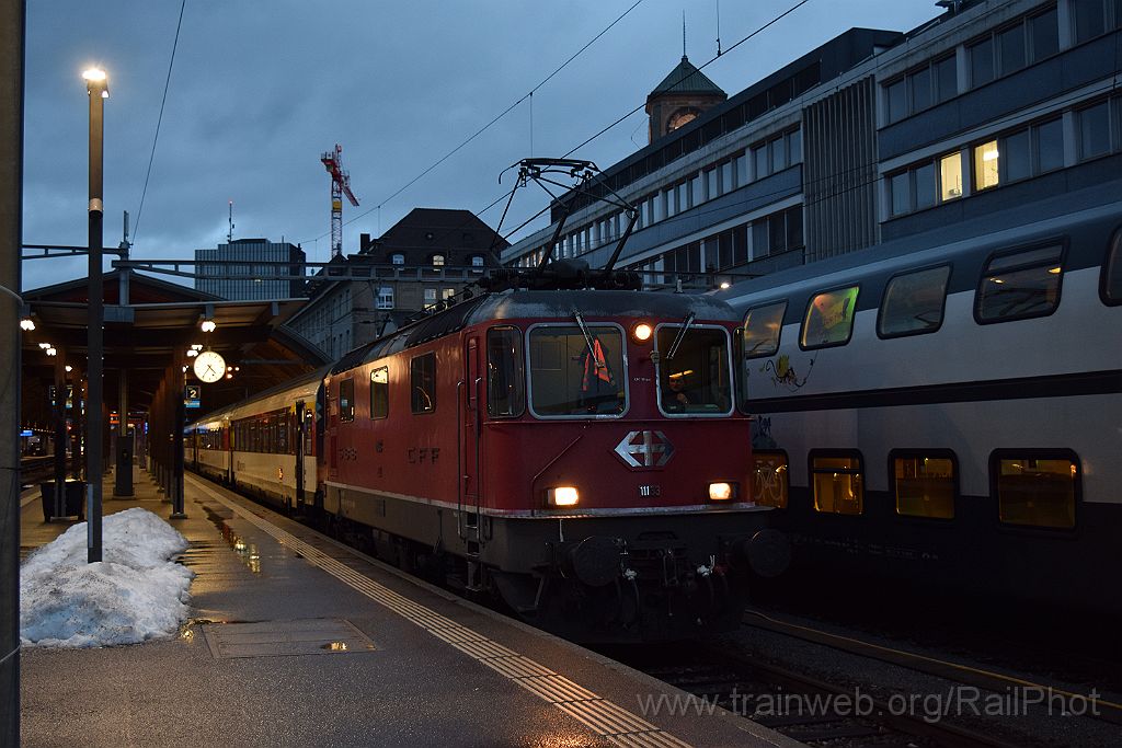 4805-0021-301217.jpg - SBB-CFF Re 4/4" 11133 / St.Gallen HB 30.12.2017