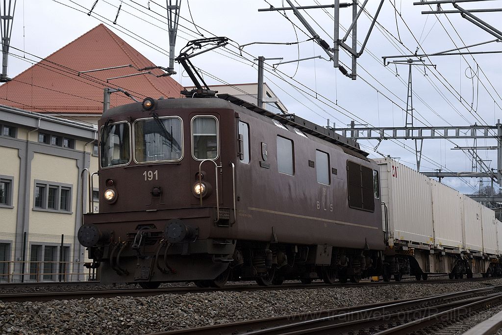 4811-0050-050118.jpg - BLS Re 4/4 194 "Thun" / Lenzburg 5.1.2018