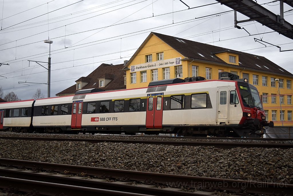 4819-0005-050118.jpg - SBB-CFF ABt (DO) 831 / Lenzburg 5.1.2018