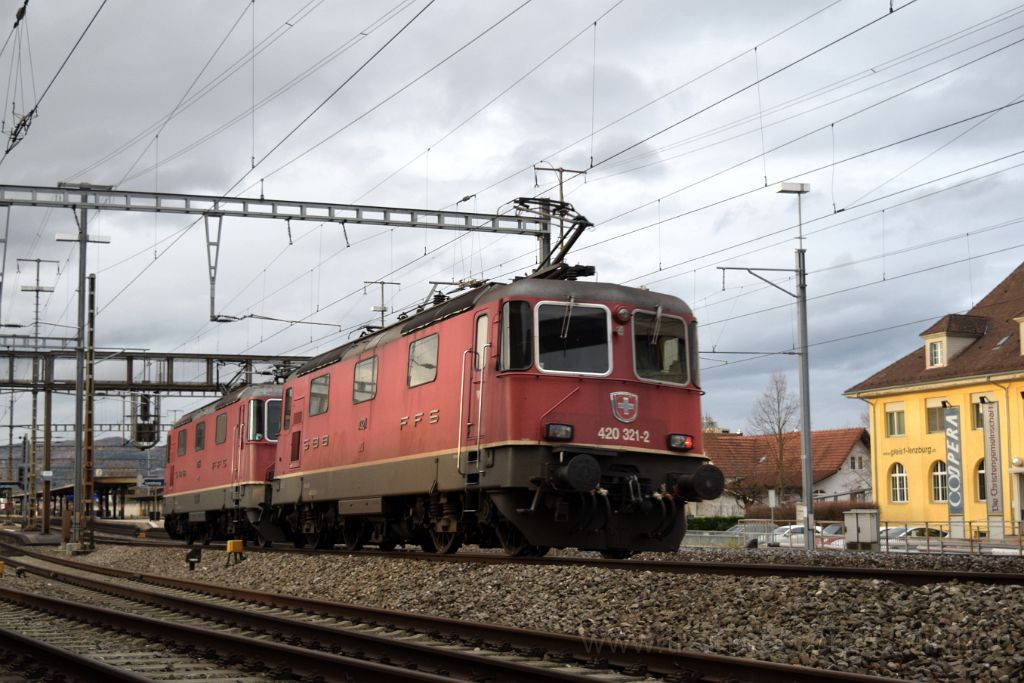4820-0040-050118.jpg - SBB-CFF Re 4/4" 11321 + Re 4/4" 11254 / Lenzburg 5.1.2018