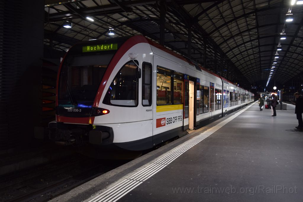 4821-0039-050118.jpg - SBB-CFF RABe 520.006 "Hitzkirch" + RABe 520.011 "Ballwil" / Luzern 5.1.2018