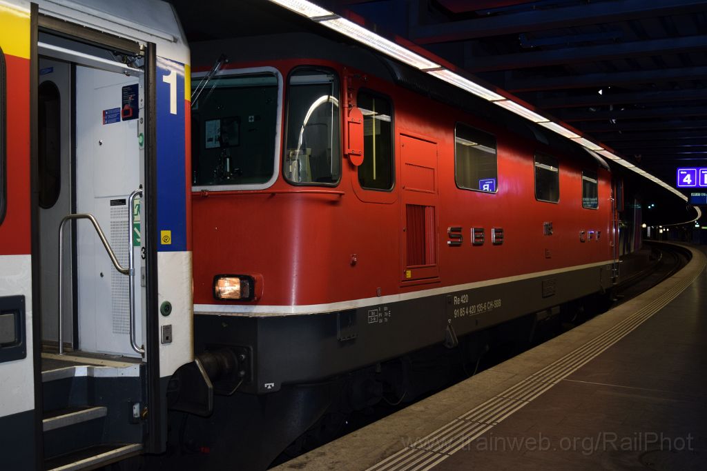 4825-0016-060118.jpg - SBB-CFF Re 4/4" 11135 / Zürich-Flughafen 6.1.2018