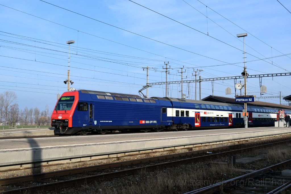 4839-0019-060218.jpg - SBB-CFF Re 450.018-7 "Hirslanden / Hottingen" / Pfäffikon SZ 6.2.2018