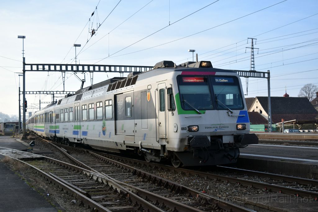 4843-0022-060218.jpg - SOB RBDe 561.083-7 "Richterswil-Samstagern" / Pfäffikon SZ 6.2.2018