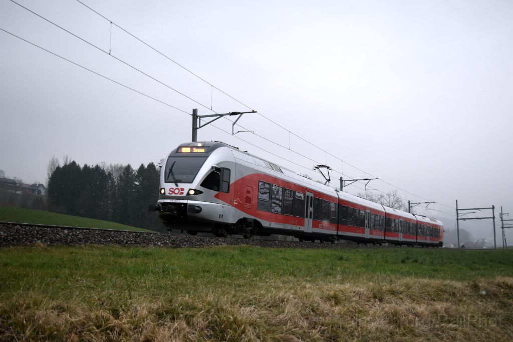 4848-0030-070218.jpg - SOB RABe 526.057-5 "Gonzen" / Kaltbrunn (Hofstrasse) 7.2.2018