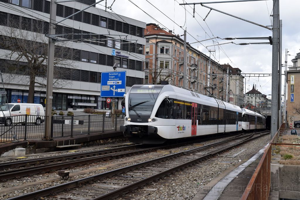 4866-0023-120318.jpg - Thurbo RABe 526.751-3 + RABe 526.782-8 "Altstätten" / St.Gallen HB 12.3.2018