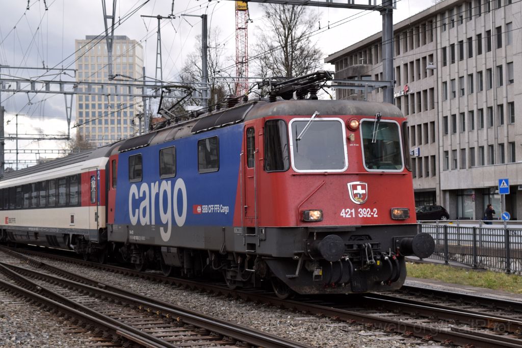 4868-0046-120318.jpg - SBB-CFF Re 421.392-2 / St.Gallen HB 12.3.2018