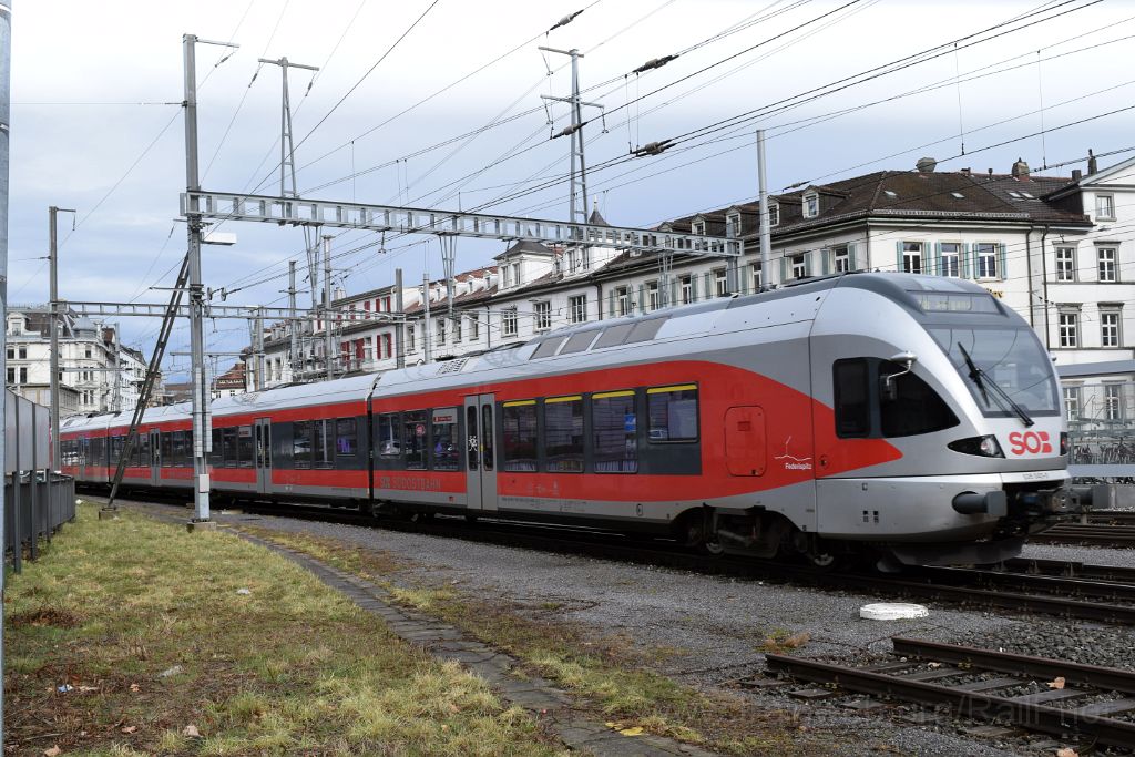 4870-0025-120318.jpg - SOB RABe 526.045-0 "Federispitz" / St.Gallen HB 12.3.2018