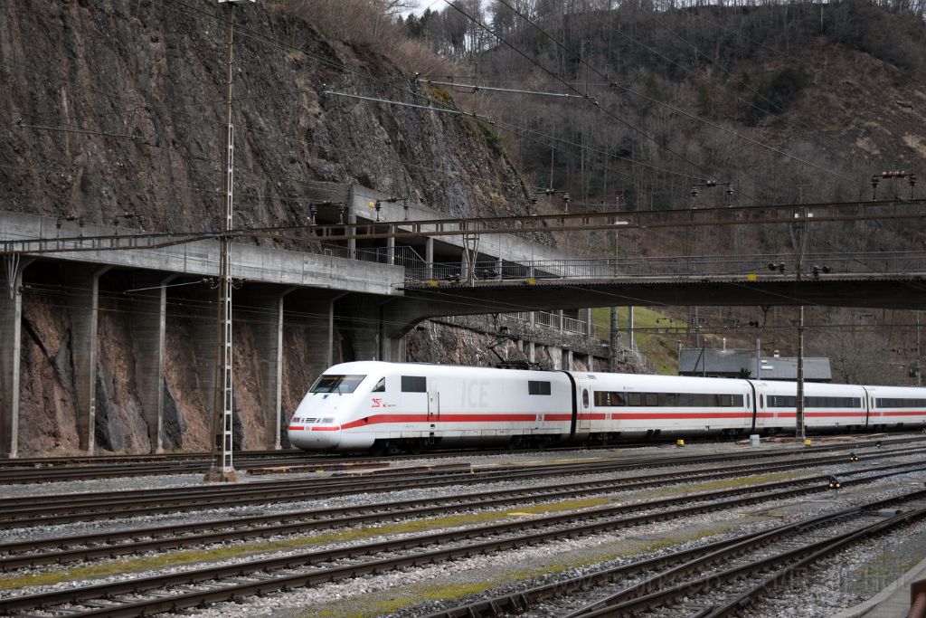 4873-0048-130318.jpg - DBAG ICE 401.577-2 "Rendsburg" / Ziegelbrücke 13.3.2018