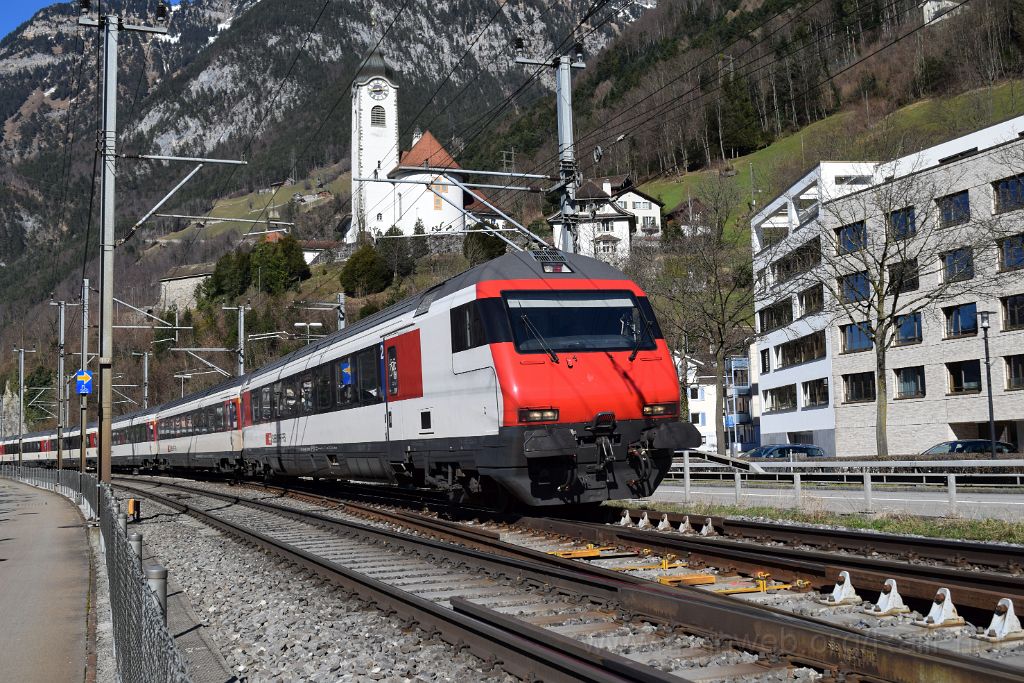4881-0026-140318.jpg - SBB-CFF Bt (IC) 50 85 28-94 910-2 / Flüelen (Seestrasse) 14.3.2018
