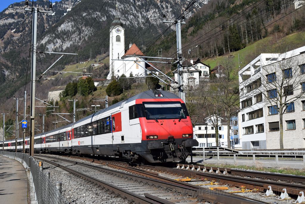 4882-0031-140318.jpg - SBB-CFF Bt (IC) 50 85 28-94 960-7 / Flüelen (Seestrasse) 14.3.2018