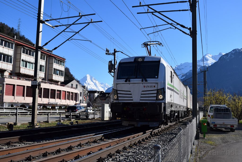 4883-0018-140318.jpg - RailCare Rem 476.455-1 "Bern" / Flüelen (Seestrasse) 14.3.2018