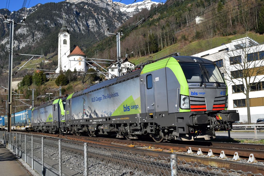 4884-0012-140318.jpg - BLS Re 475.413-1 + Re 475.408-1 / Flüelen (Seestrasse) 14.3.2018