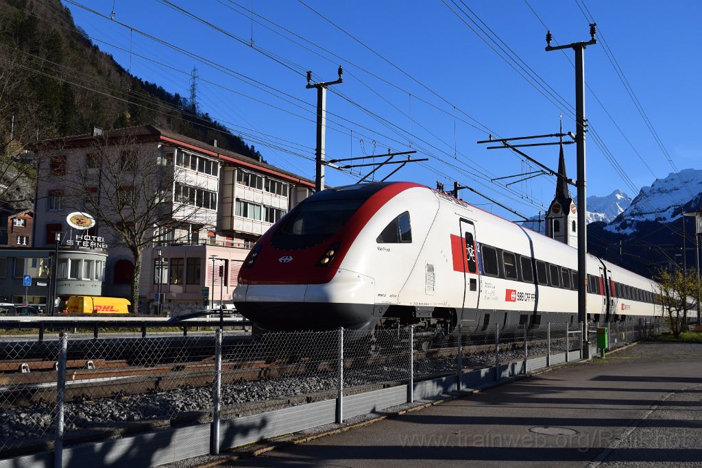 4885-0050-140318.jpg - SBB-CFF ICN RABDe 500.014 "Max Frisch" / Flüelen (Seestrasse) 14.3.2018