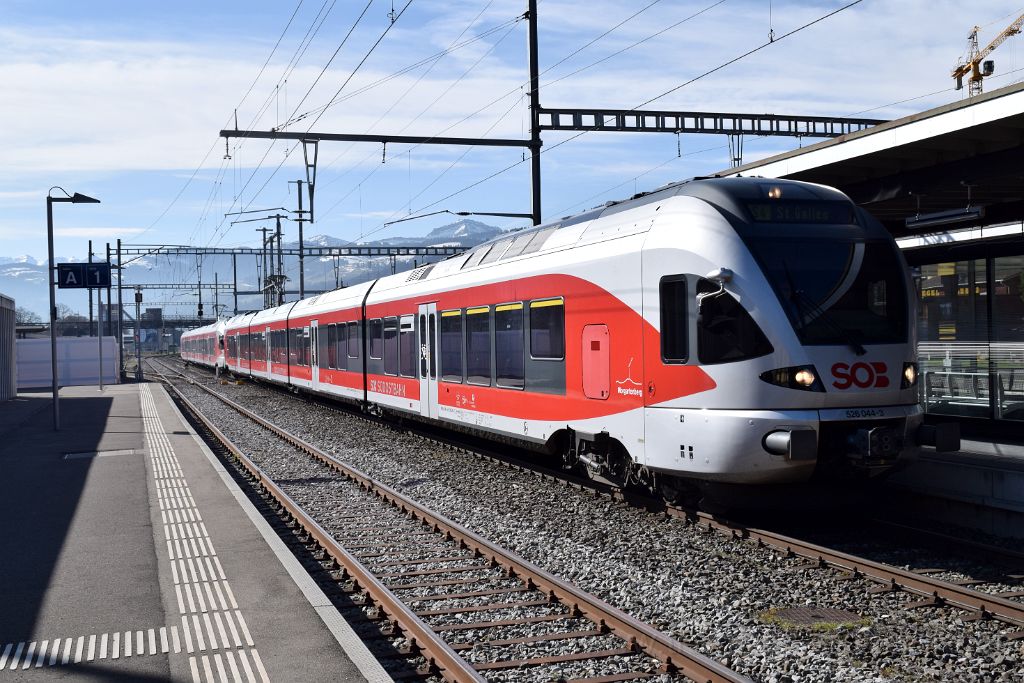 4892-0021-110418.jpg - SOB RABe 526.044-3 "Morgartenberg" + RABe 526.044-3 "Pizol" / Wattwil 11.4.2018