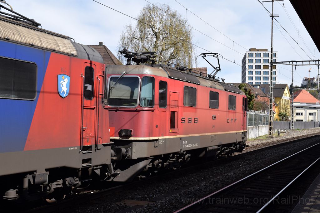 4894-0046-120418.jpg - SBB-CFF Re 4/4" 11233 (Re 420.233-9) / Lenzburg 12.4.2018