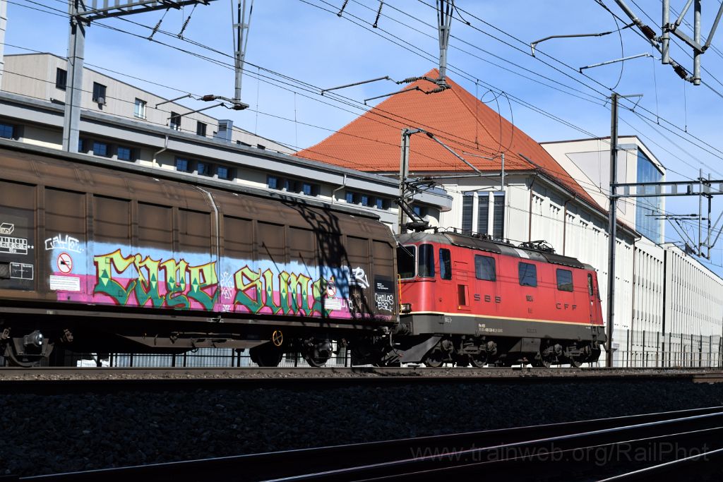 4900-0021-120418.jpg - SBB-CFF Re 4/4" 11324 (Re 420.324-6) / Lenzburg 12.4.2018