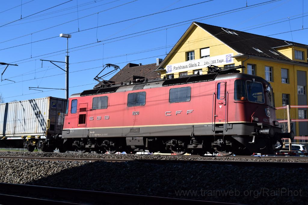 4906-0004-120418.jpg - SBB-CFF Re 4/4" 11240 (Re 420.240-4) / Lenzburg 12.4.2018