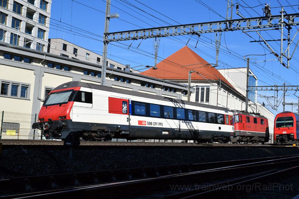 4906-0050-120418.jpg - SBB-CFF Bt (IC) 50 85 28-94 957-3 + Re 4/4" 11152 (Re 420.152-1) / Lenzburg 12.4.2018